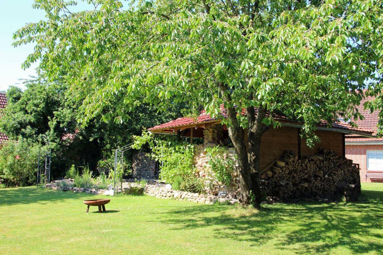 Kapitans Huus Appartamento Westoverledingen Esterno foto